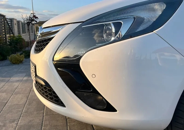 Opel Zafira cena 34900 przebieg: 190000, rok produkcji 2014 z Zambrów małe 301